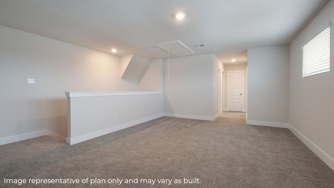 Representative unfurnished interior of a home built from the The Ozark by D.R. Horton in Veranda, San Antonio (Image 18).