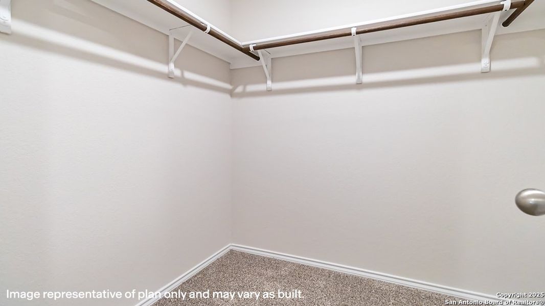 Spacious, unfurnished interior of a new home in Redbird Ranch, San Antonio (Image 29). Spacious, unfurnished interior of a new home in Redbird Ranch, San Antonio (Image 29).