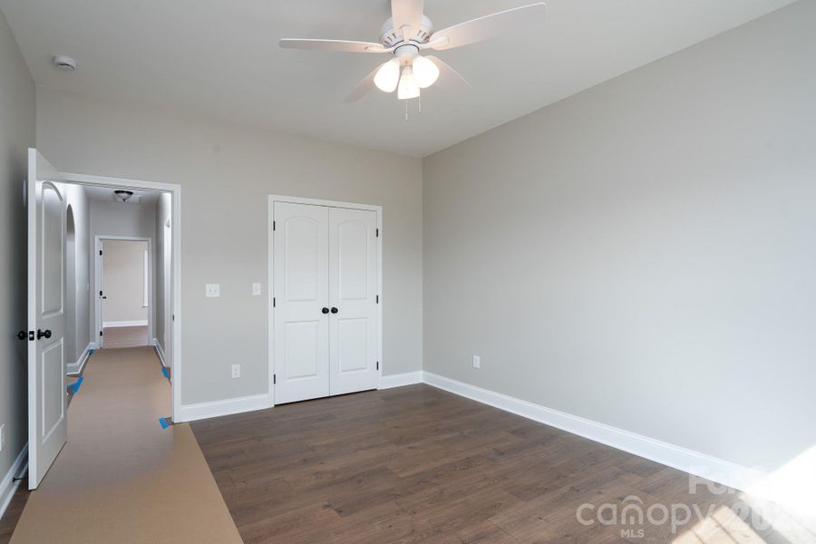 Spacious, unfurnished interior of a new home in , Salisbury (Image 34).