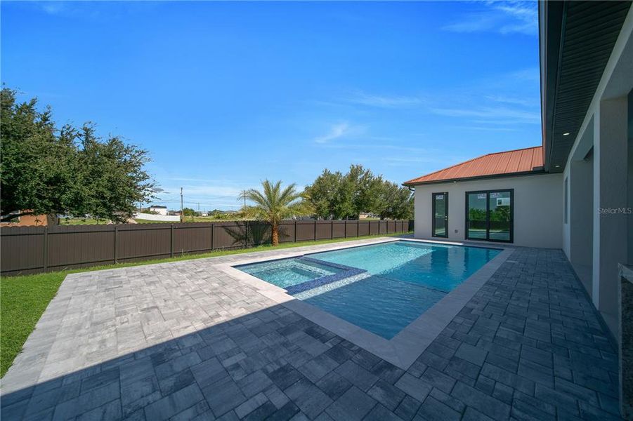 Exterior details and patio area of a home in , Cape Coral (Image 25).