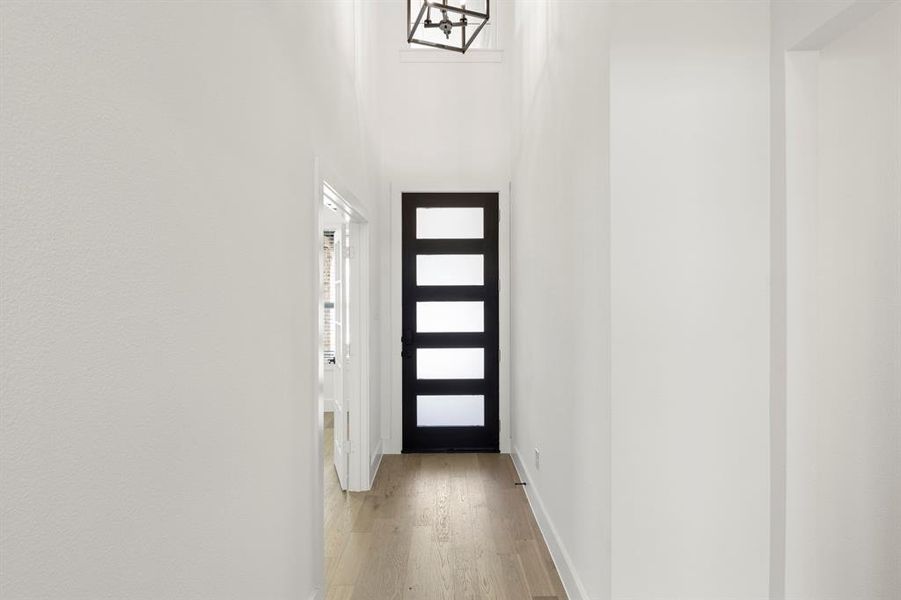 03. 5701 Burford - Entry