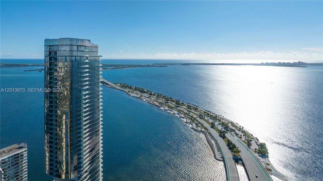 Condo located in Miami, FL showcasing its design and architecture (Image 10).