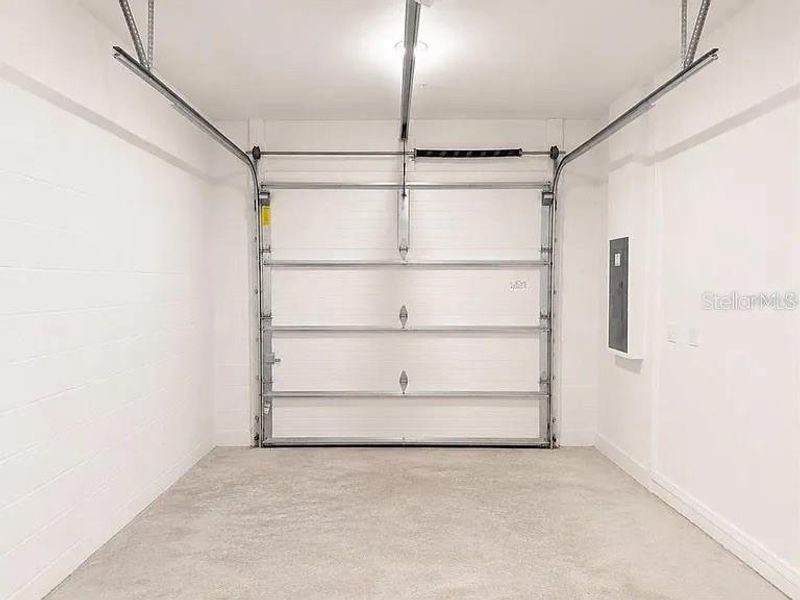 Spacious, unfurnished interior of a new home in , Tampa (Image 20). Spacious, unfurnished interior of a new home in , Tampa (Image 20).