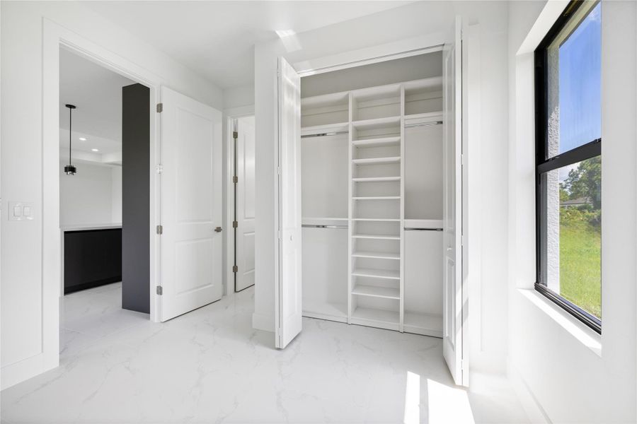 Image 34 of a home in .