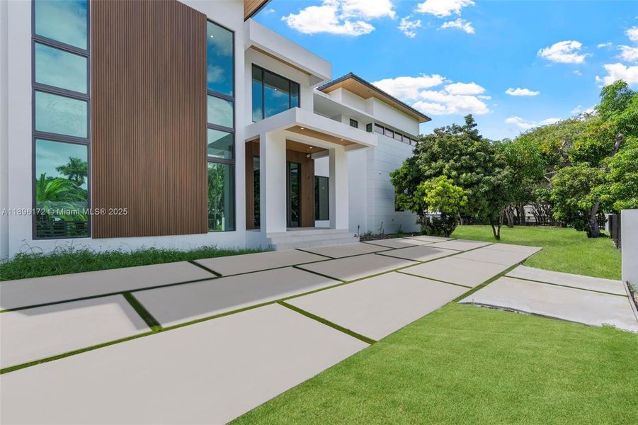 Exterior details and patio area of a home in , Palmetto Bay (Image 29). Exterior details and patio area of a home in , Palmetto Bay (Image 29).