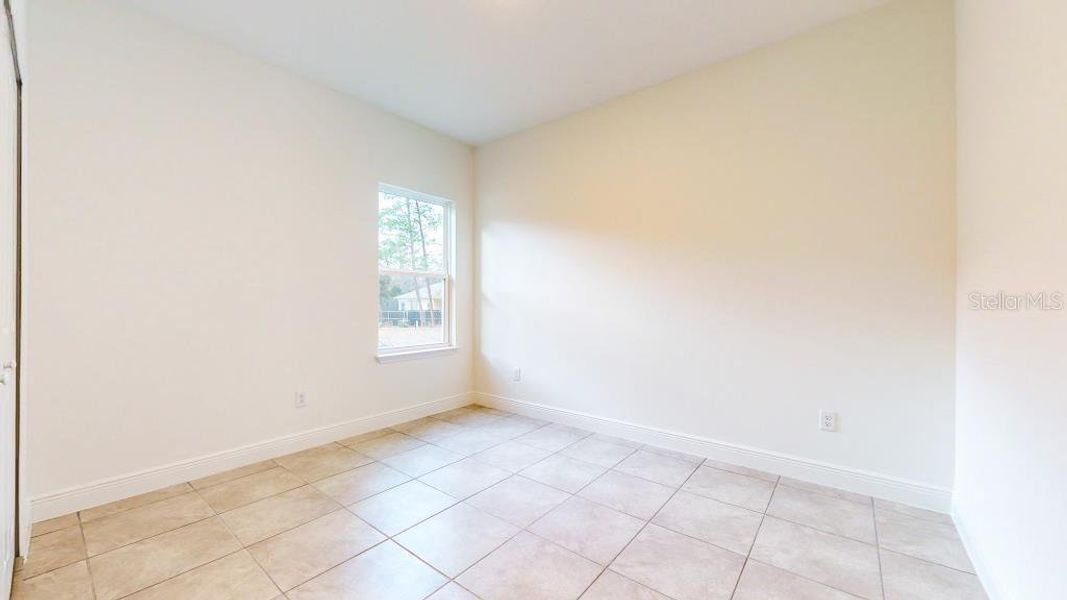 Spacious, unfurnished interior of a new home in , Dunnellon (Image 23).