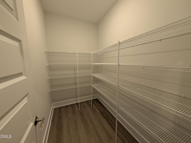 PXL_20250926_223703486 PXL_20250926_223703486