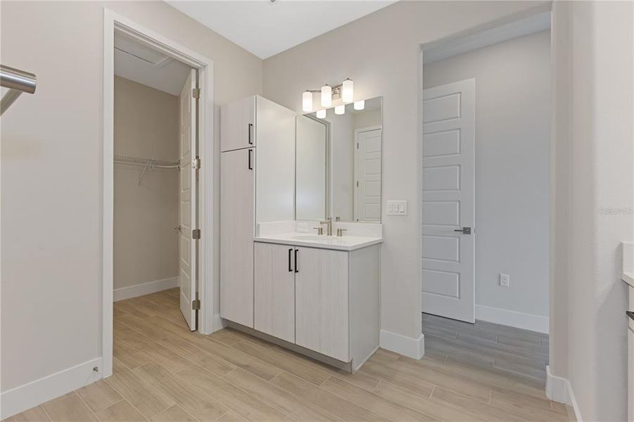 Image 38 of a home in .