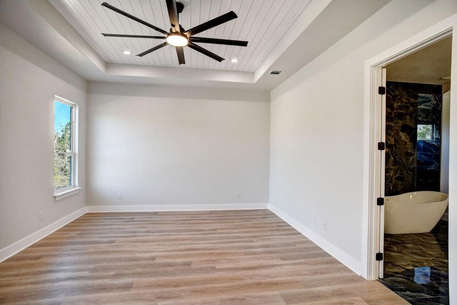 Spacious, unfurnished interior of a new home in , Bastrop (Image 15).