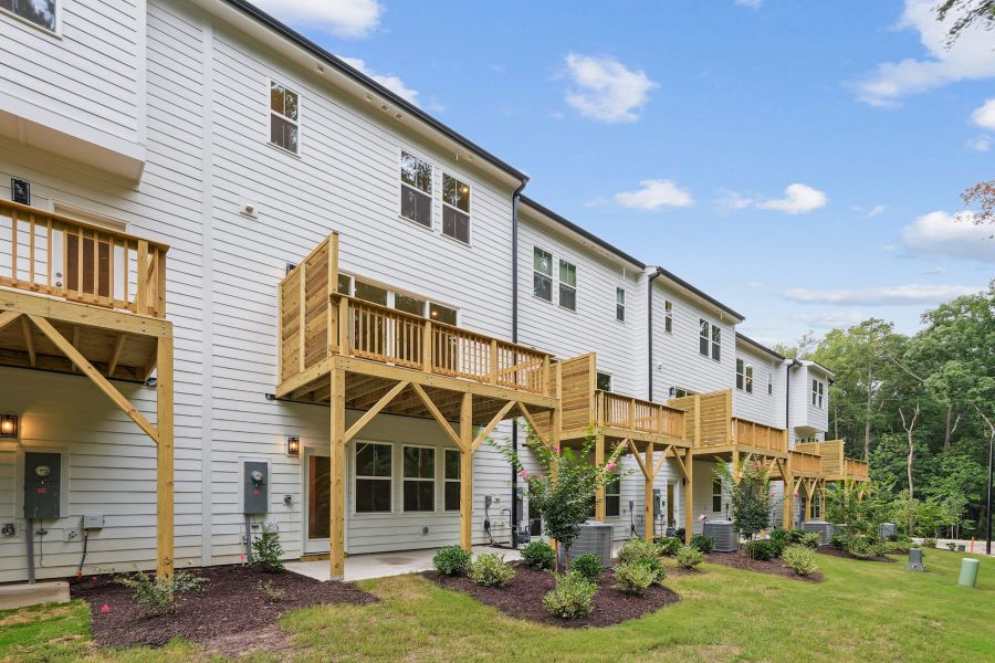 Representative exterior details of a home built from the Huck by Tri Pointe Homes in Twinleaf Townes, Chapel Hill (Image 4). Representative exterior details of a home built from the Huck by Tri Pointe Homes in Twinleaf Townes, Chapel Hill (Image 4).