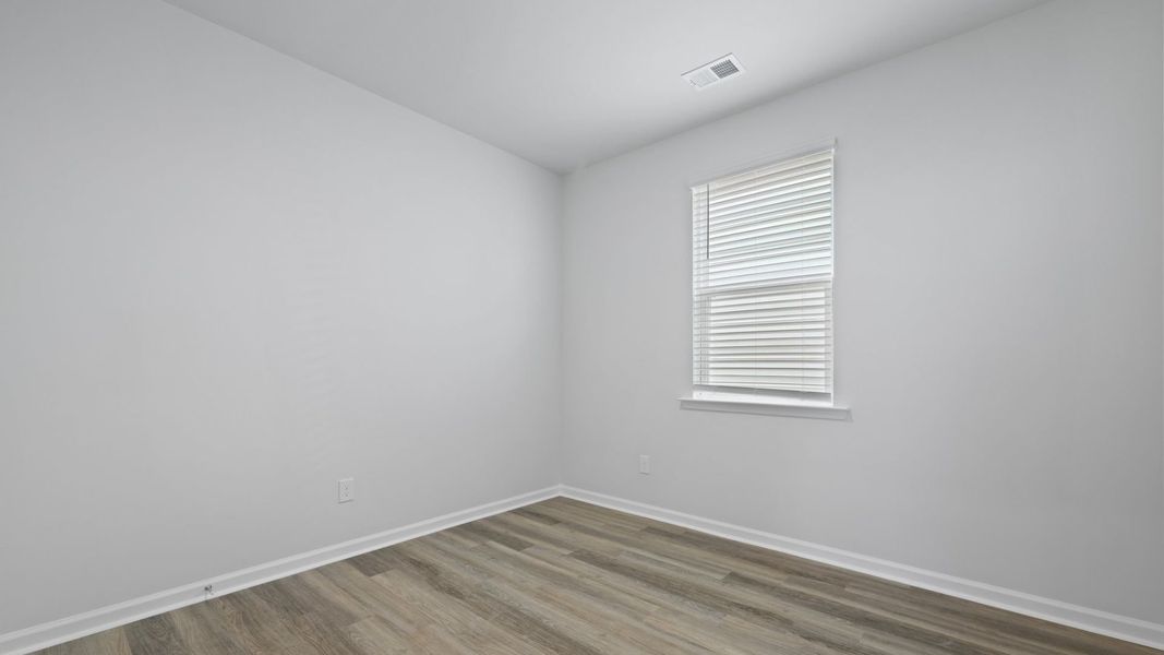 Representative unfurnished interior of a home built from the DARBY-EXP by D.R. Horton in Lakeview at Kitfield, Moncks Corner (Image 20).