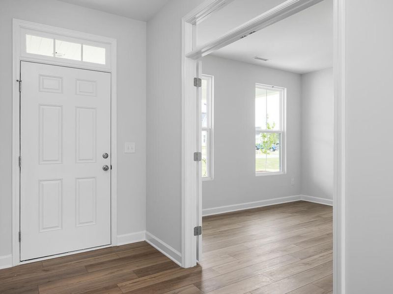 Spacious, unfurnished interior of a new home in Woodland Crossing, Zebulon (Image 12).