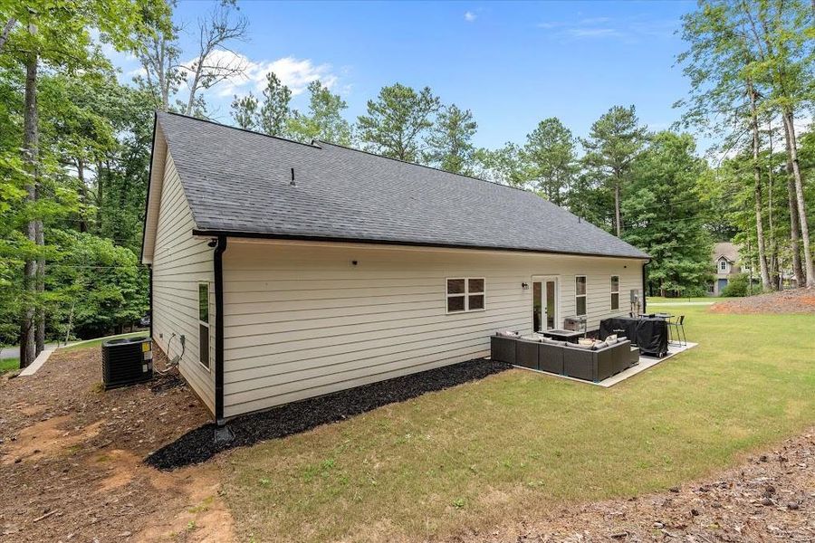 Exterior details and patio area of a home in , Villa Rica (Image 27).