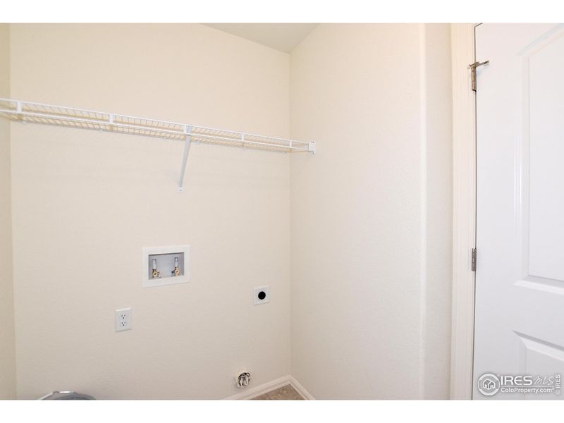 Spacious, unfurnished interior of a new home in , Johnstown (Image 21).