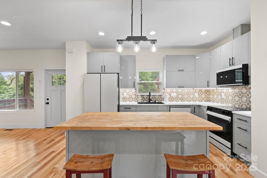 Furnished interior view inside a new home in , Asheville (Image 13). Furnished interior view inside a new home in , Asheville (Image 13).