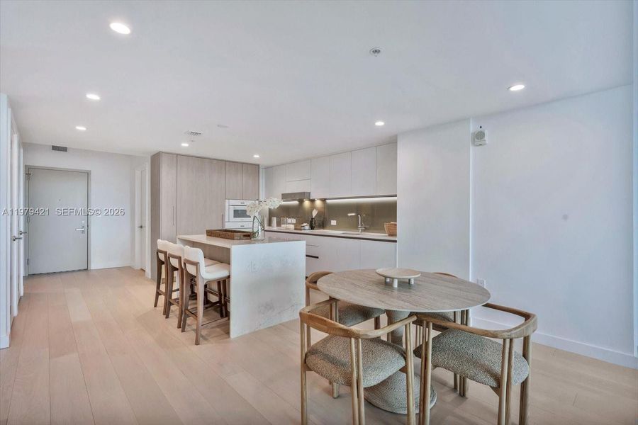 Furnished interior view inside a new home in , Bal Harbour (Image 12).