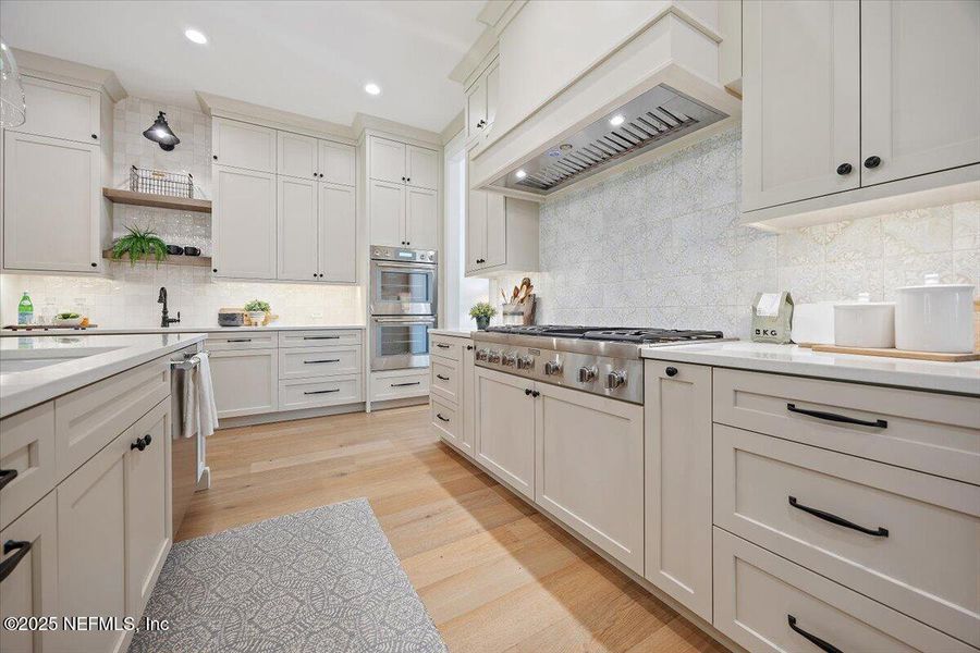 Furnished interior view inside a new home in River Landing at Nocatee (DF Luxury Homes), Ponte Vedra (Image 42). Furnished interior view inside a new home in River Landing at Nocatee (DF Luxury Homes), Ponte Vedra (Image 42).