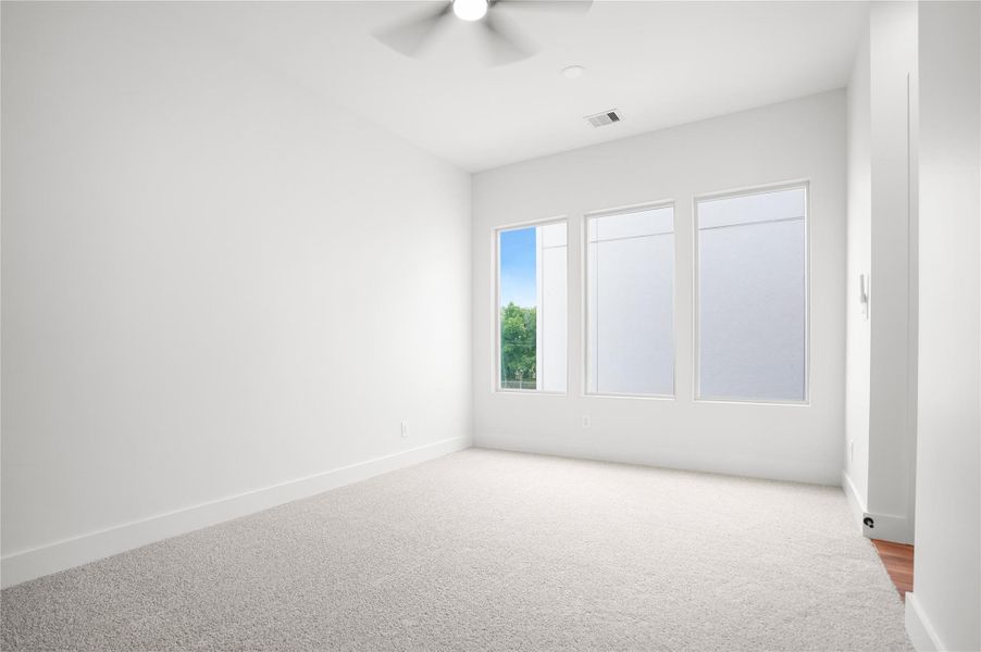 Spacious, unfurnished interior of a new home in , Houston (Image 45).