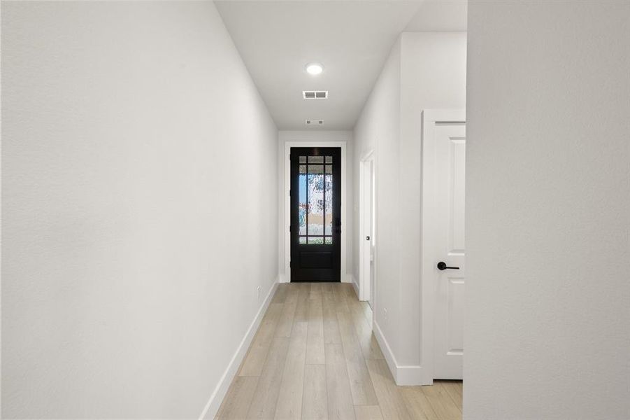 3706 Ironwood- Entry-1343 3706 Ironwood- Entry-1343