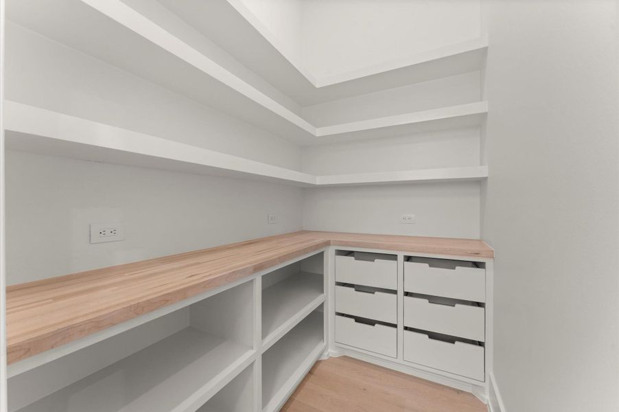 Image 35 of a home in .