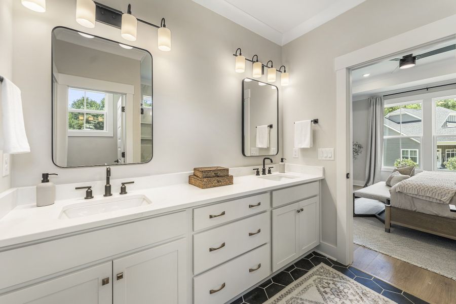 Representative furnished interior of a home built from the Savannah by Hunter Quinn Homes in Autumn Mill, Seneca (Image 39).