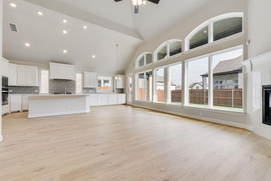 Spacious, unfurnished interior of a new home in Cedar Ridge Estates, Grand Prairie (Image 14). Spacious, unfurnished interior of a new home in Cedar Ridge Estates, Grand Prairie (Image 14).