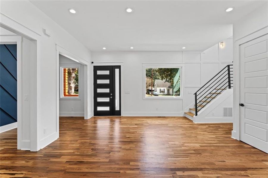 Spacious, unfurnished interior of a new home in , Atlanta (Image 31).