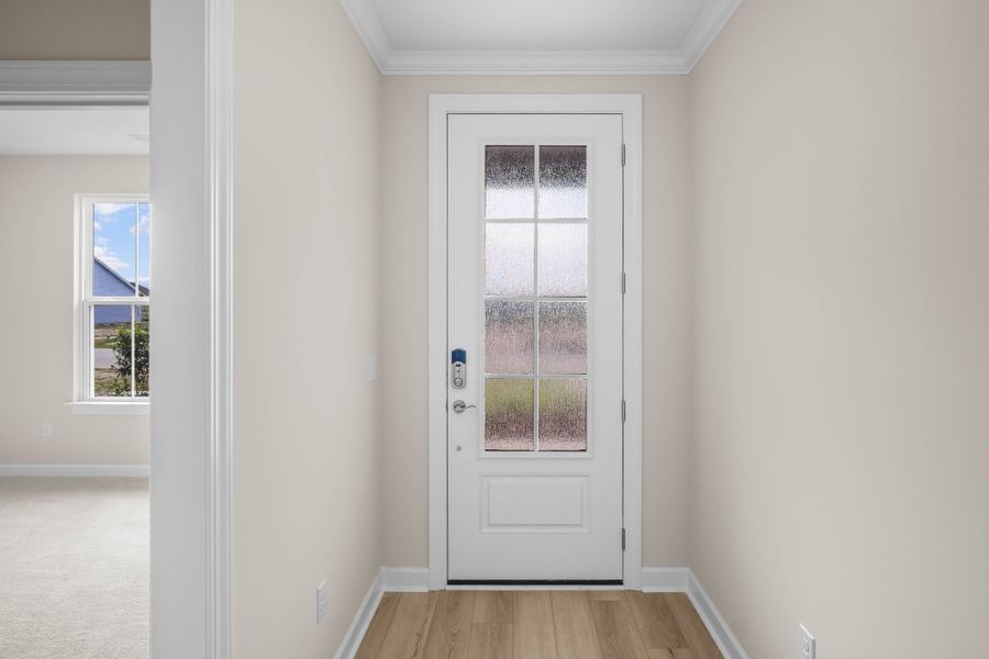 Spacious, unfurnished interior of a new home in Coastal Club of the Carolinas, Calabash (Image 13).