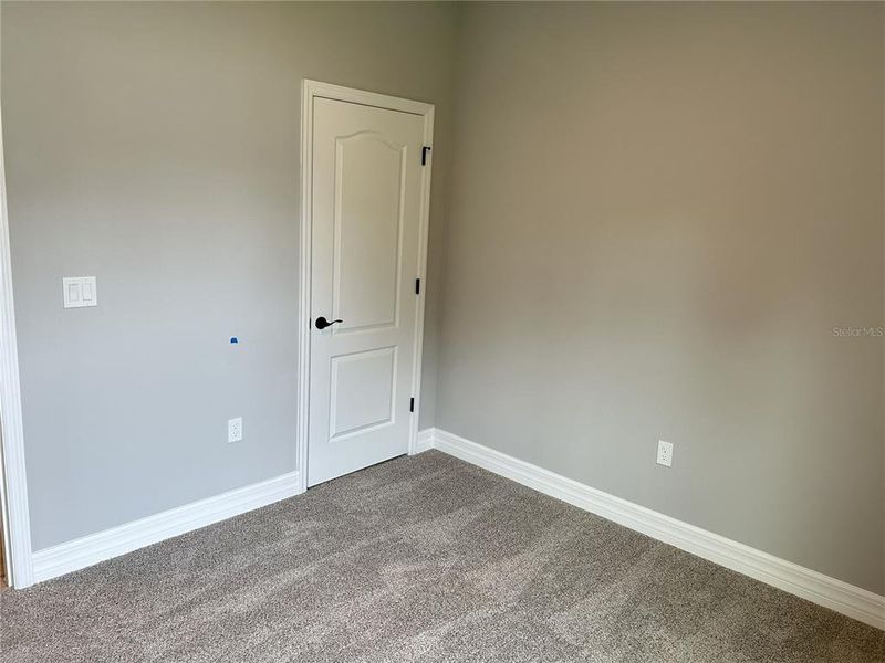 Spacious, unfurnished interior of a new home in , Dunnellon (Image 20).