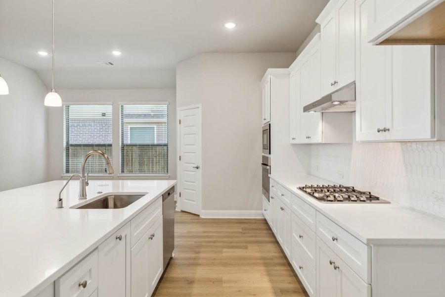 Furnished interior view inside a new home in Oaks of North Grove, Waxahachie (Image 14).