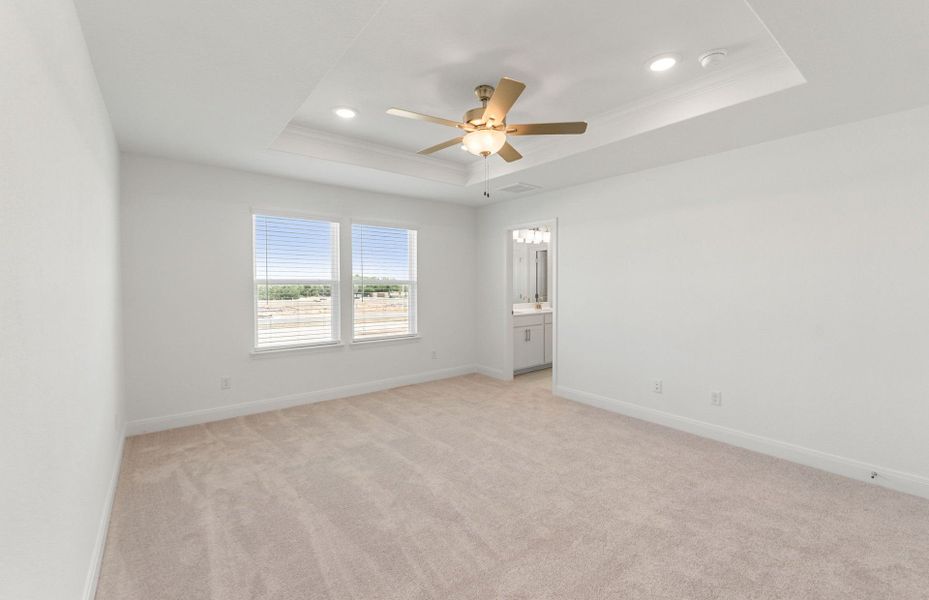 Spacious, unfurnished interior of a new home in Patterson Ranch, Georgetown (Image 21).