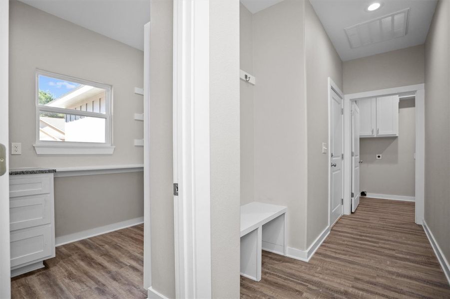 Spacious, unfurnished interior of a new home in , Lufkin (Image 20). Spacious, unfurnished interior of a new home in , Lufkin (Image 20).