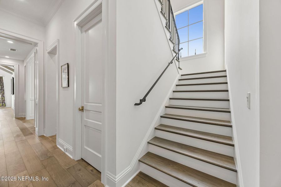 Spacious, unfurnished interior of a new home in , Jacksonville (Image 21).