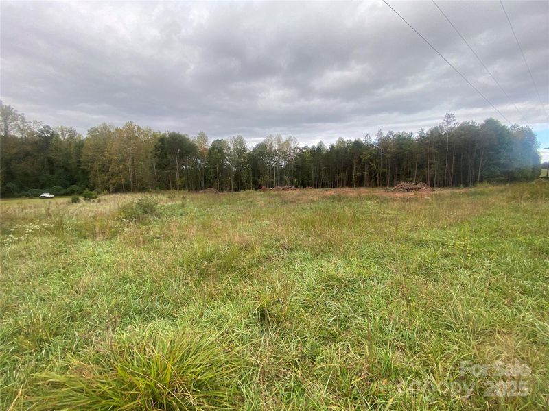 Natural landscape and outdoor views near in Forest City (Image 18). Natural landscape and outdoor views near in Forest City (Image 18).