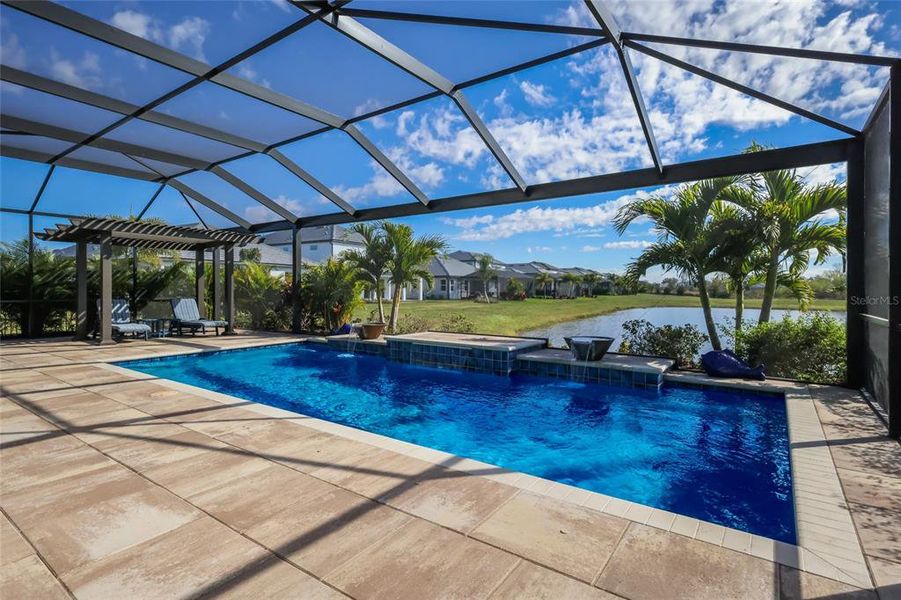 Exterior details and patio area of a home in , Bradenton (Image 32).