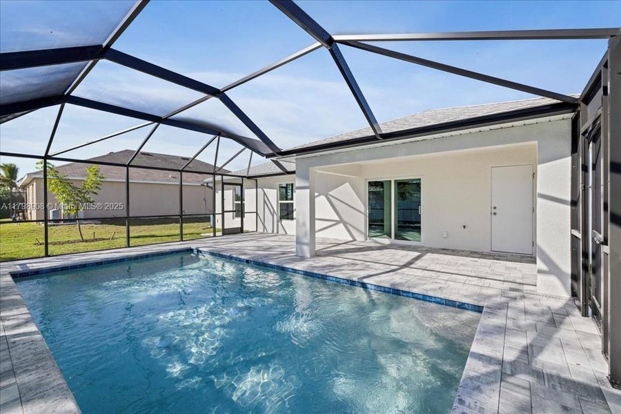 Image 36 of a home in Cape Coral. Image 36 of a home in Cape Coral.