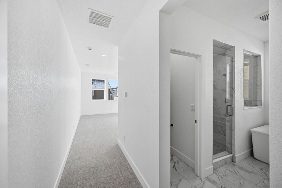Spacious, unfurnished interior of a new home in Trailstone, Arvada (Image 32).