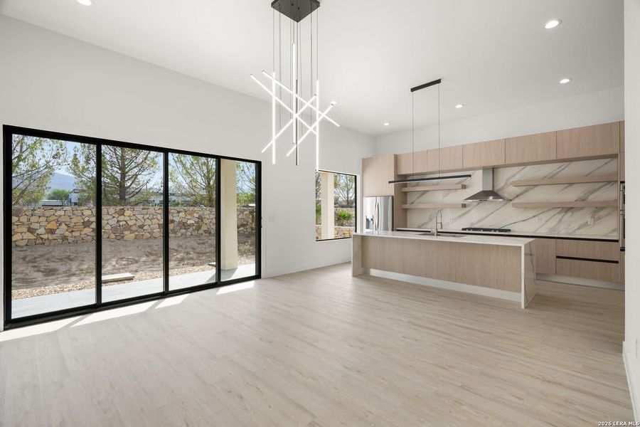 Spacious, unfurnished interior of a new home in , El Paso (Image 40).