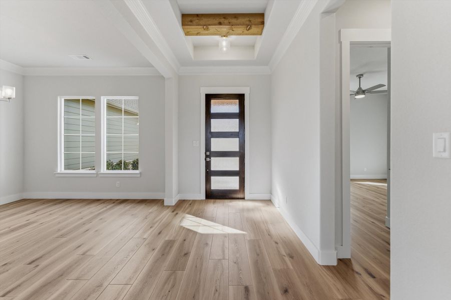 Spacious, unfurnished interior of a new home in Eagle Ridge Estates, Weatherford (Image 18).