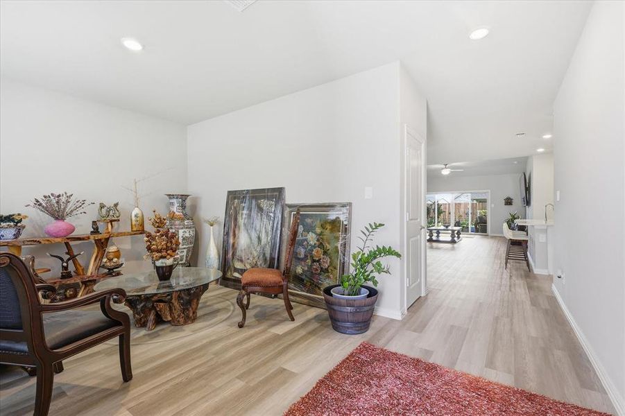 Furnished interior view inside a new home in Stonehaven, Seagoville (Image 27).