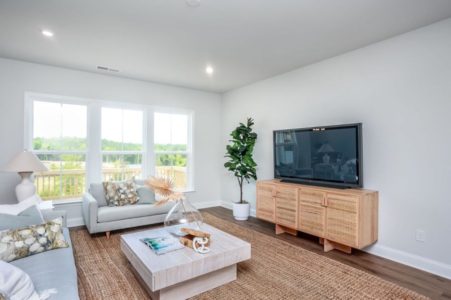 Representative furnished interior of a home built from the Valleybrook by Pulte Homes in Lewiston Meadows, Greensboro (Image 10).