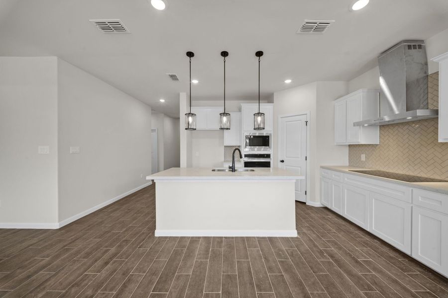 Furnished interior view inside a new home in Paloma Ranch, Harlingen (Image 5).