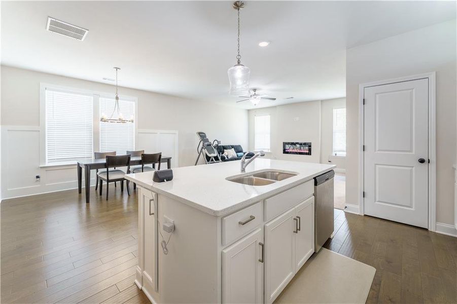 Furnished interior view inside a new home in Edenglen, Buford (Image 36).