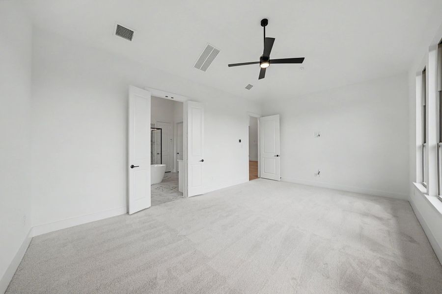 Spacious, unfurnished interior of a new home in Aster Park, McKinney (Image 23).