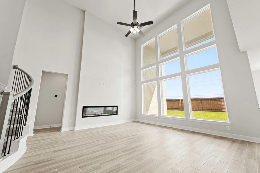 Spacious, unfurnished interior of a new home in Elyson - 60', Katy (Image 19). Spacious, unfurnished interior of a new home in Elyson - 60', Katy (Image 19).