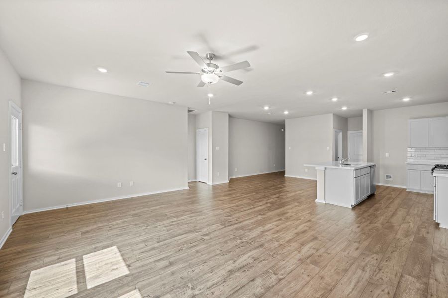 Spacious, unfurnished interior of a new home in Windrose Green, Angleton (Image 17). Spacious, unfurnished interior of a new home in Windrose Green, Angleton (Image 17).