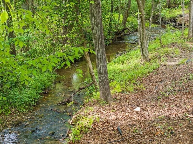 Natural landscape and outdoor views near in Blue Ridge (Image 51). Natural landscape and outdoor views near in Blue Ridge (Image 51).