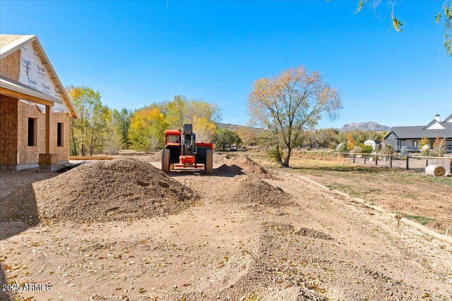 16-Backayrd View of Granite Mountain 16-Backayrd View of Granite Mountain