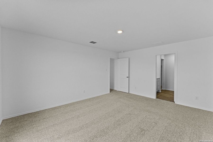 Spacious, unfurnished interior of a new home in Avenida, Converse (Image 21). Spacious, unfurnished interior of a new home in Avenida, Converse (Image 21).
