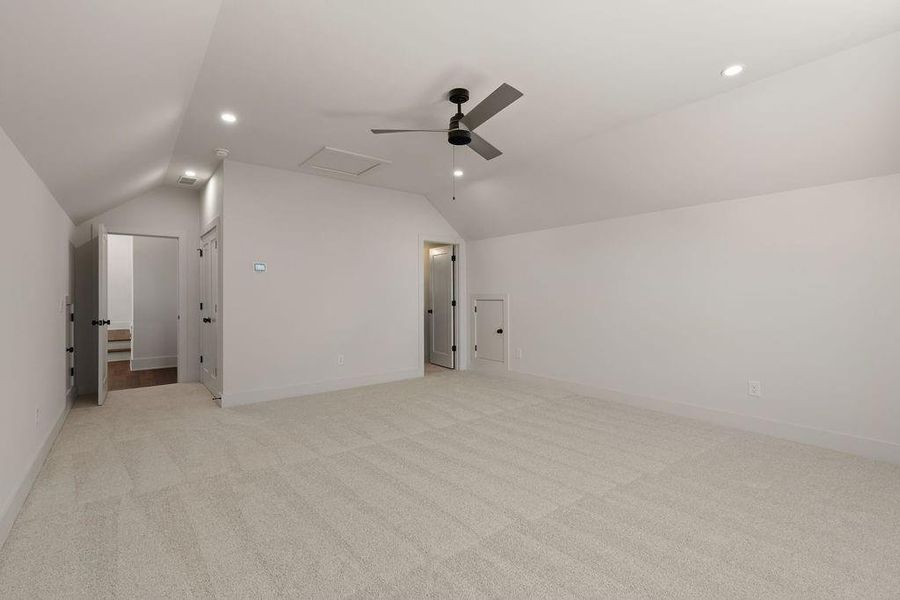 Spacious, unfurnished interior of a new home in Aster, Roswell (Image 66).